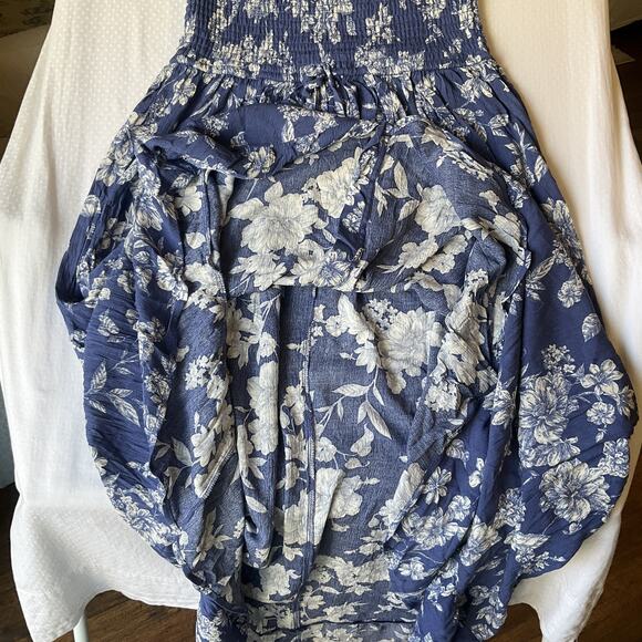 Xhilaration Women Maxi Dress M Blue Floral A-Line Sundress Ruffle Smocked - Picture 10 of 11